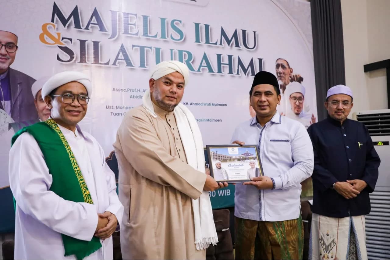 Taj Yasin Perluas Kerja Sama Jateng-Malaka, Gandeng Pesantren untuk Pertukaran Santri