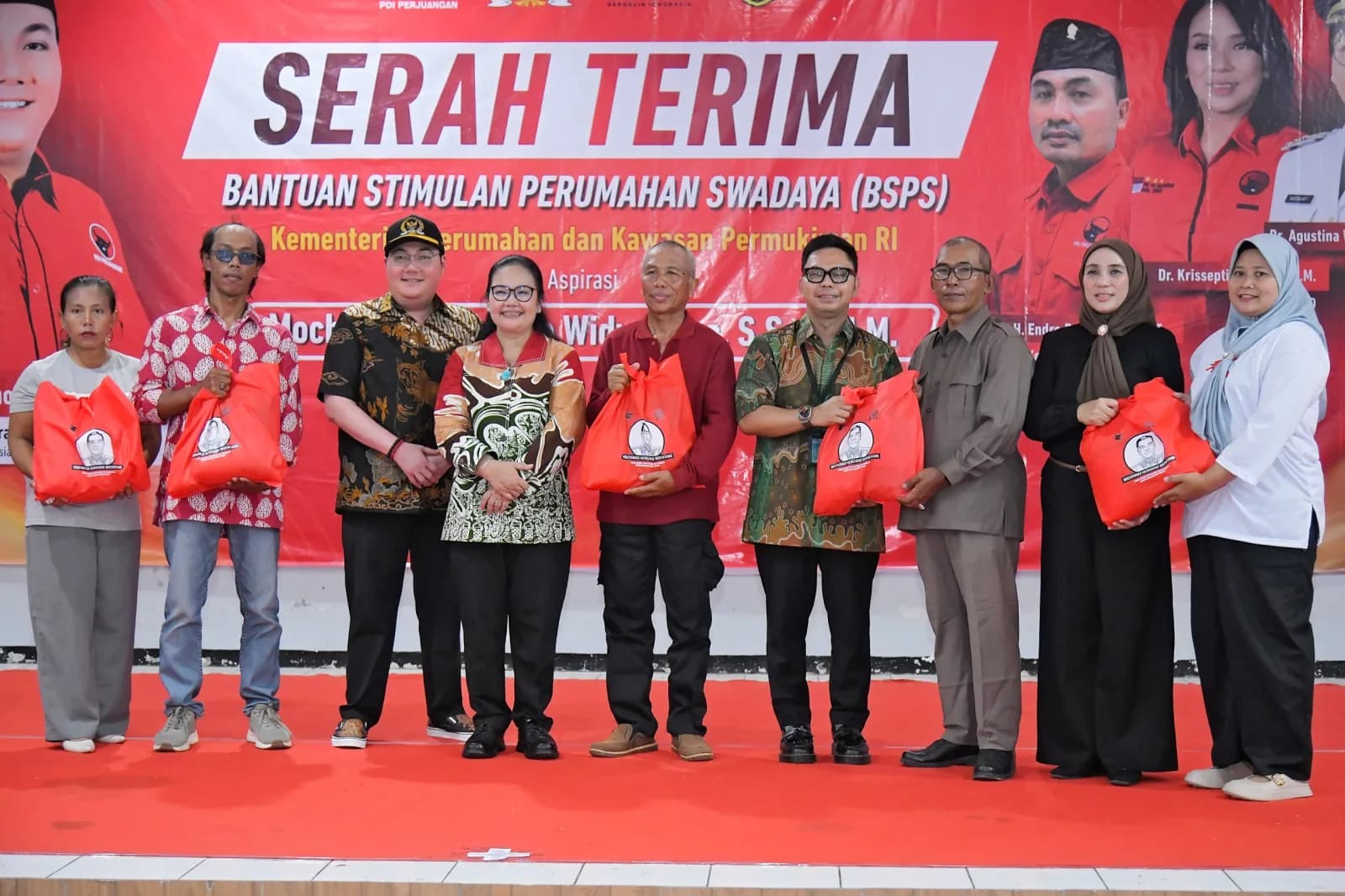 Wali Kota Agustina Tinjau Renovasi MAN 1, Serahkan Bantuan Renovasi Rumah Warga Semarang