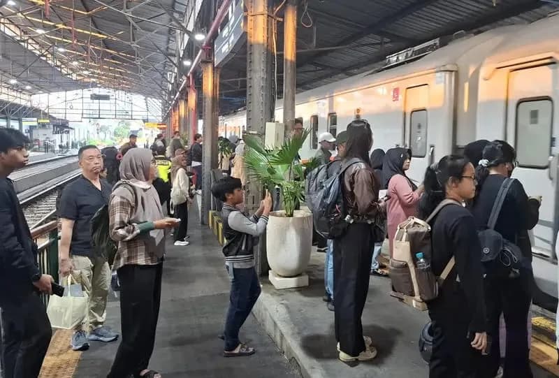 Minat Naik Kereta Meningkat, KAI Daop 4 Semarang Layani 10 Juta Pelanggan