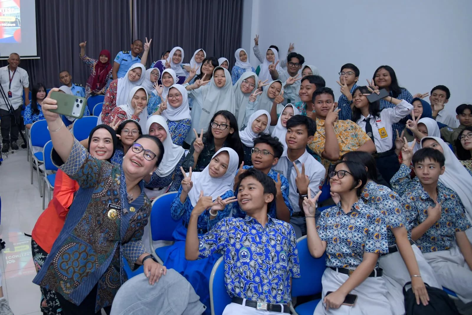 Wali Kota Semarang Agustina Kembangkan Literasi Pelajar Lewat English Speech Contest