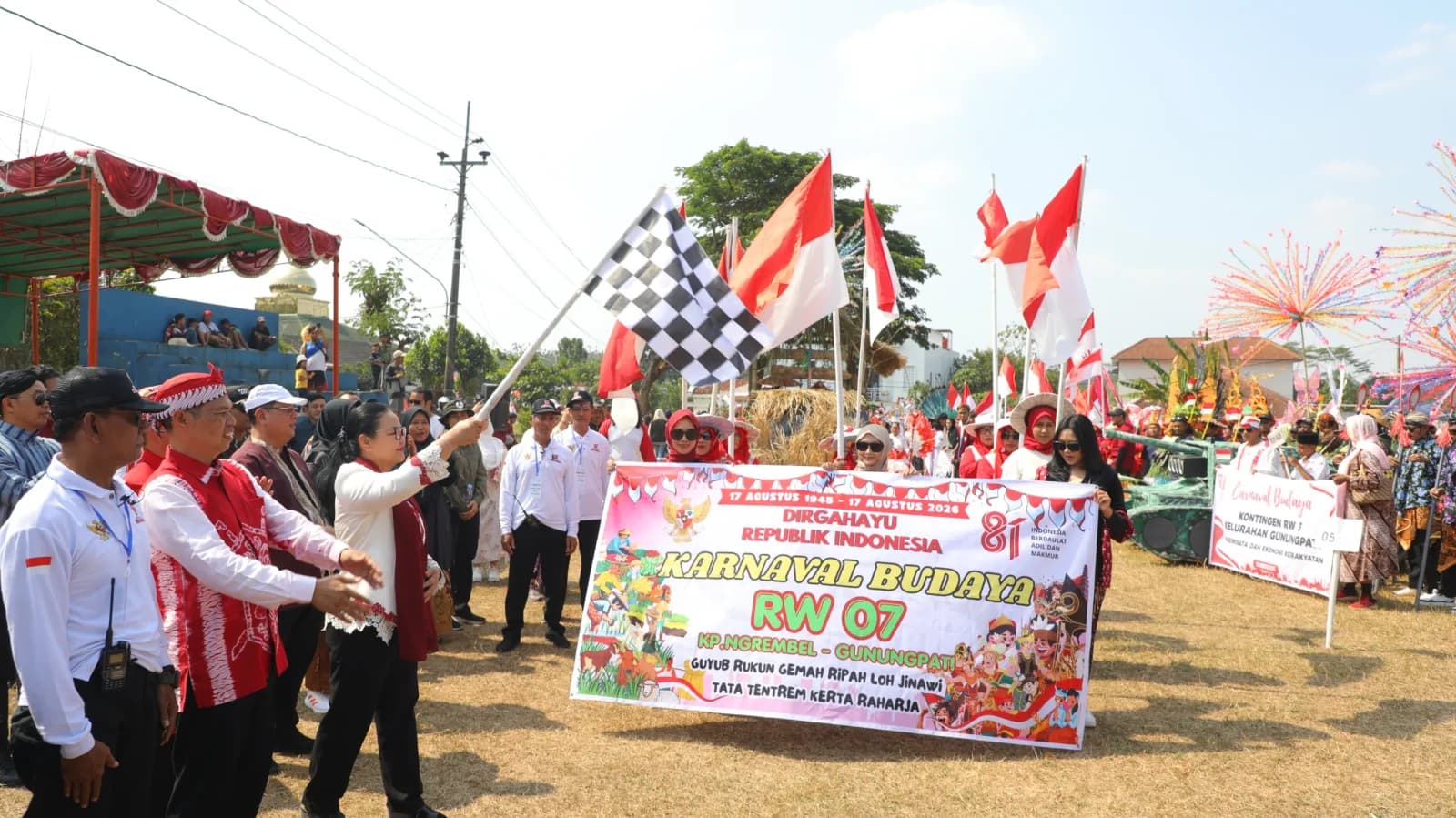 Wali Kota Semarang Agustina Larut dalam Semangat Budaya dan Kebersamaan Warga