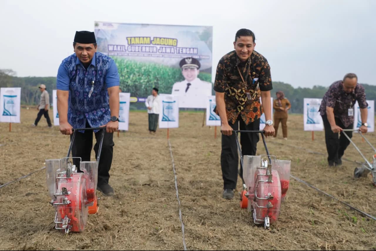 Taj Yasin Dukung Pemanfaatan Lahan Tidur 57 Hektare di Banjarnegara