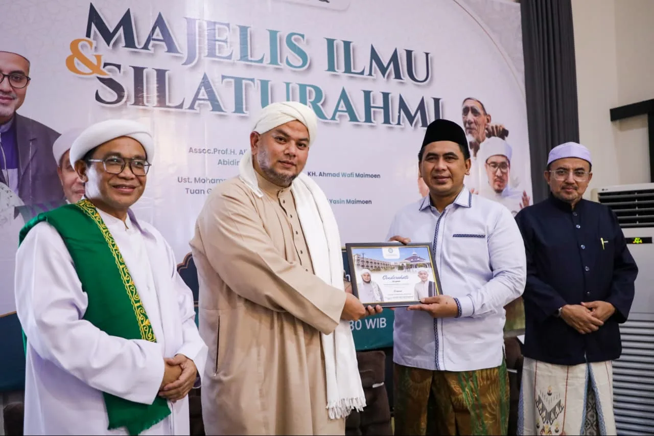 Taj Yasin Perluas Kerja Sama Jateng-Malaka, Gandeng Pesantren untuk Pertukaran Santri