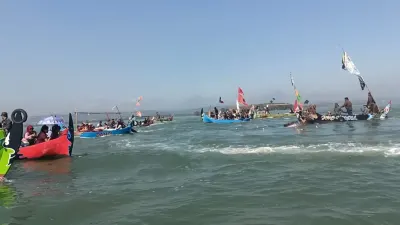 Sedekah Laut Mangunharjo Kembali Digelar, Nelayan Panjatkan Doa untuk Keselamatan dan Rezeki.